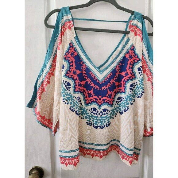 Jealous Tomato Women's V-Neck cold shoulder top‎ Bohemian Beach Rayon Size L - Picture 3 of 9